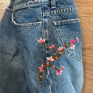 Vintage Gap Embroidered Denim Jeans